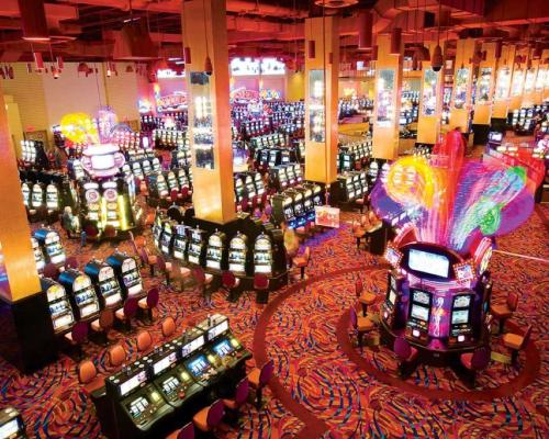 A photo of the interior of Harrah's Casino in Philadelphia featuring slot machines