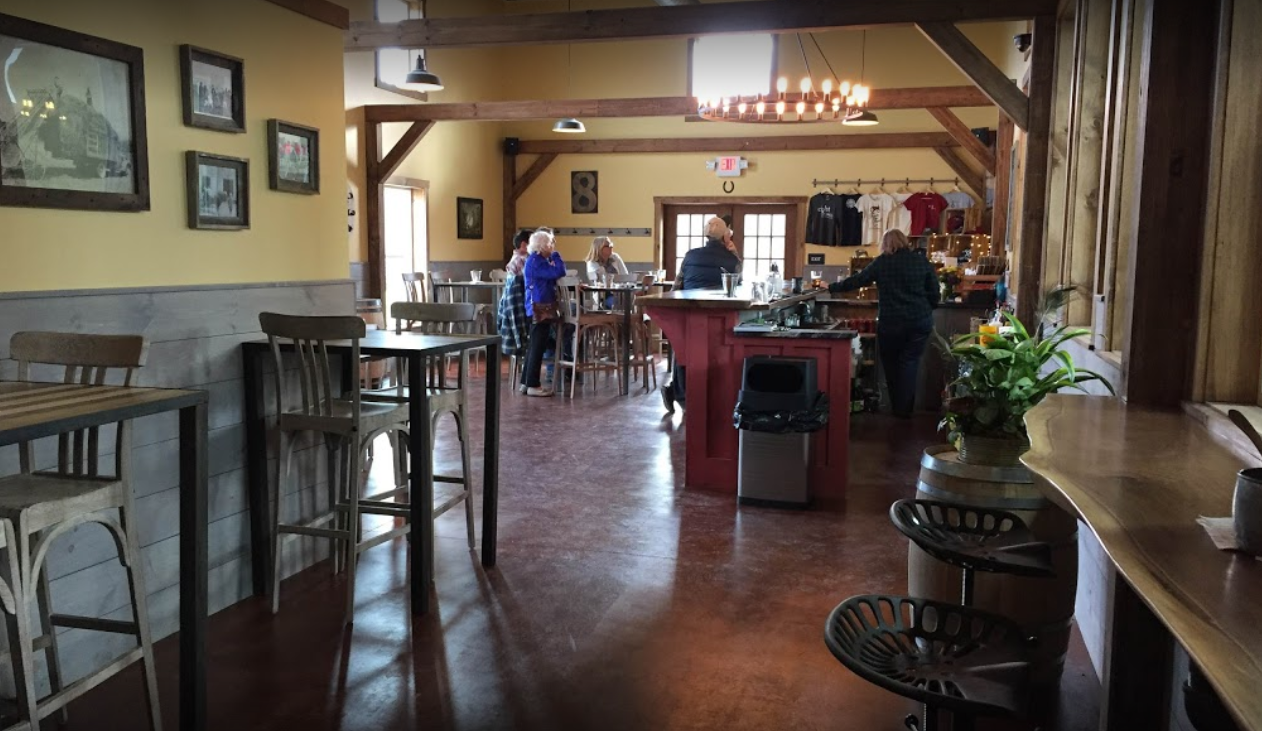Eight Oaks Farm Distillery | visitPA