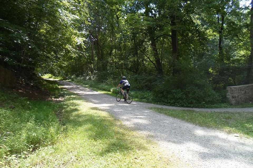 Tri valley trail path