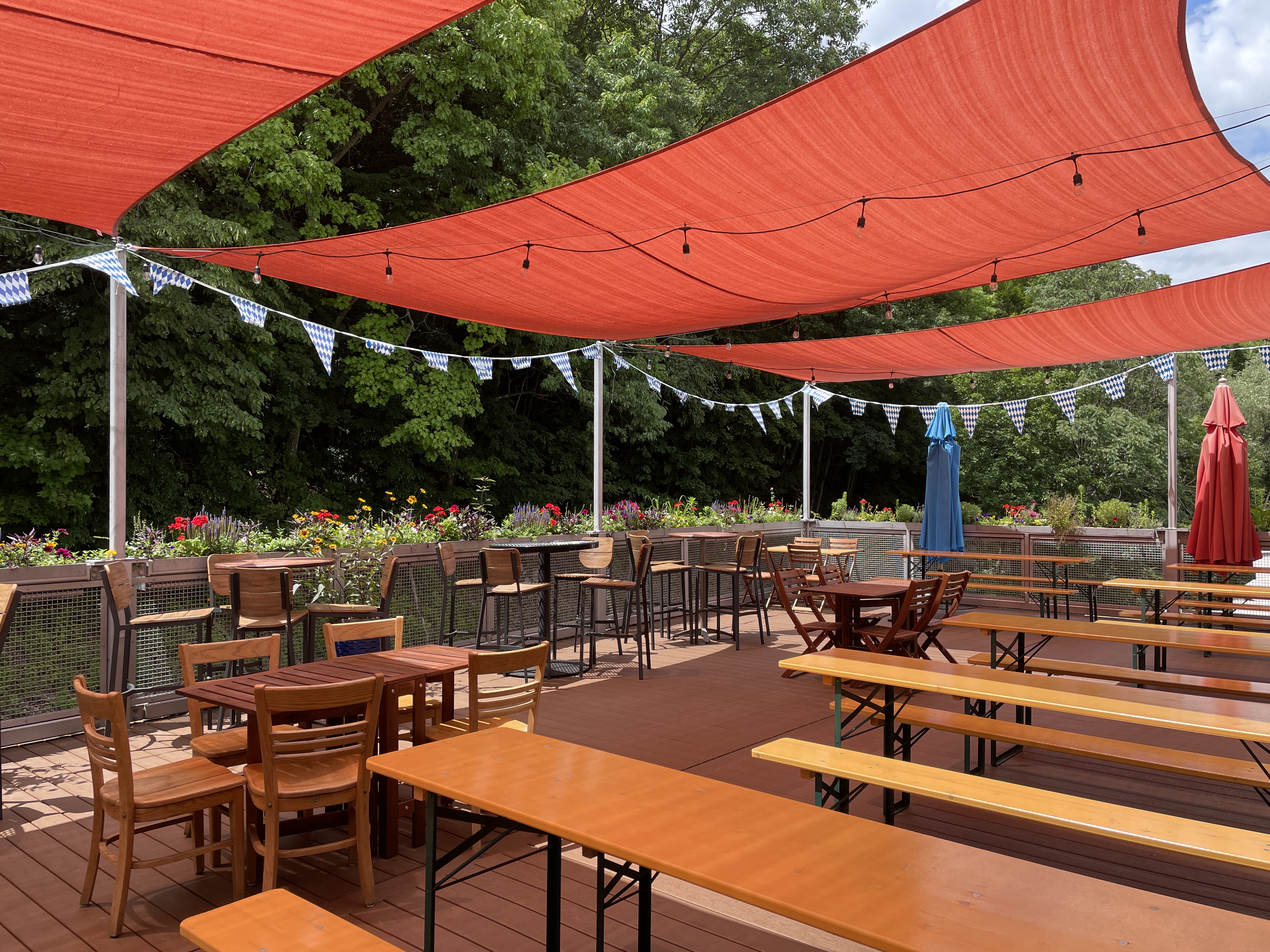Axemann Brewery seating outdoor