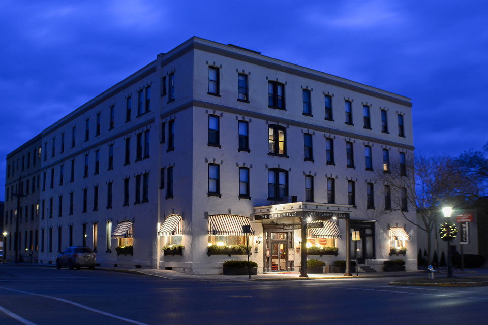 The Hotel Penn Wells exterior at Night