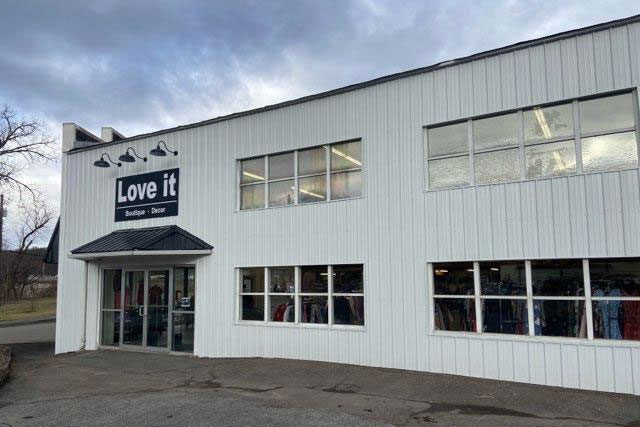 Love it store building