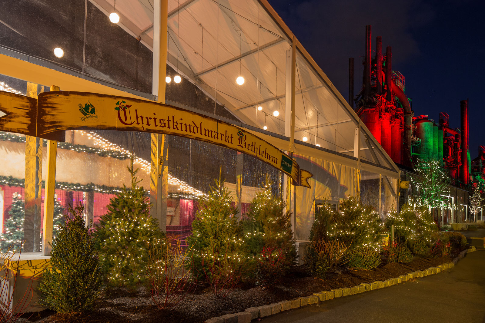 christkindlmarkt exterior