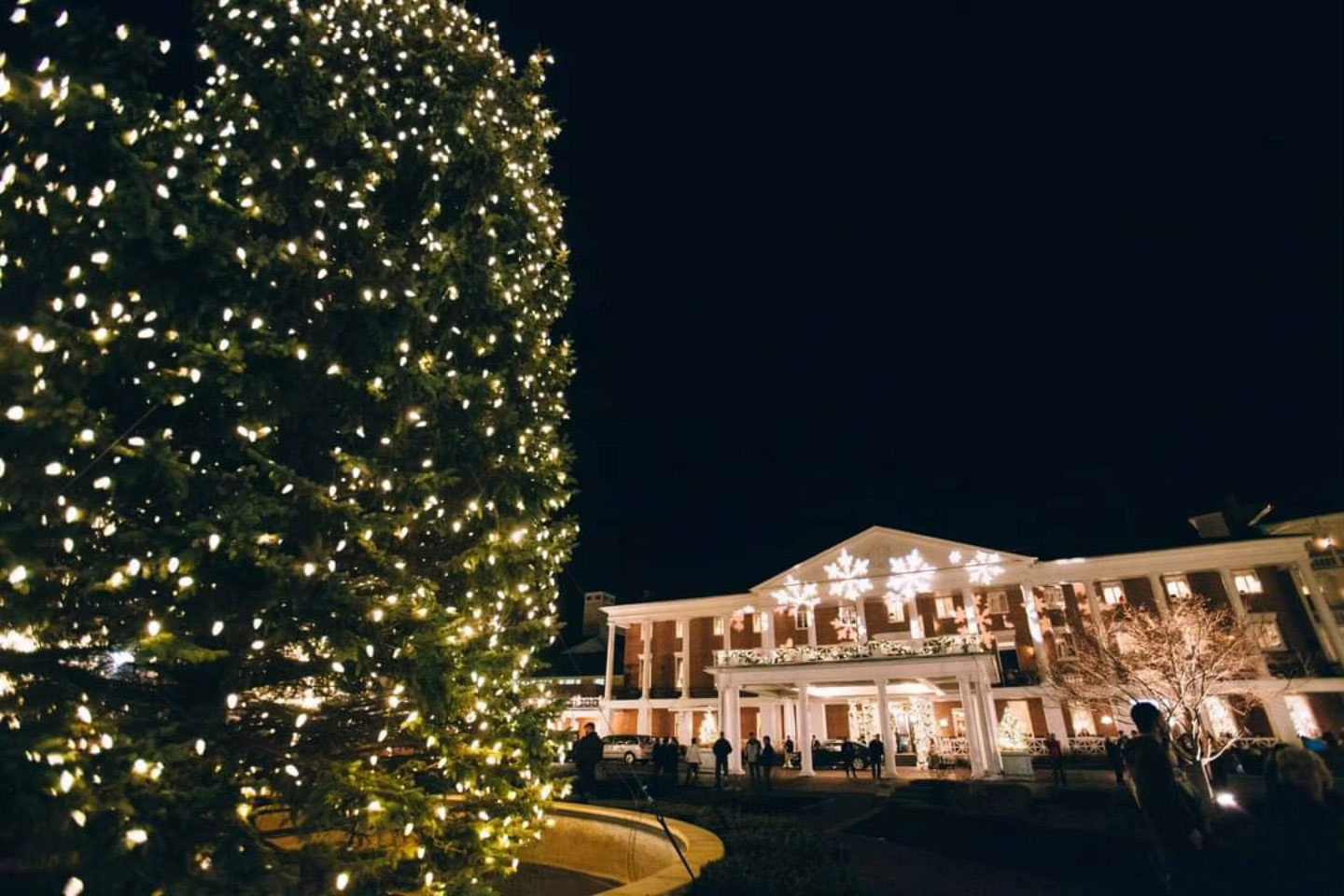 Omni Bedford Springs Resort exterior decorated with Holiday lights