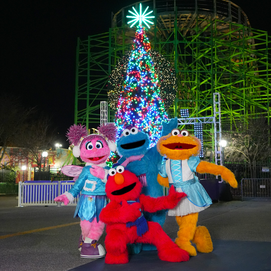 sesame place christmas holiday decorated