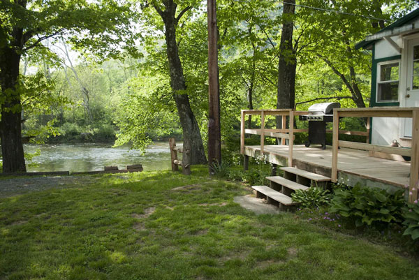 river stream view cottage