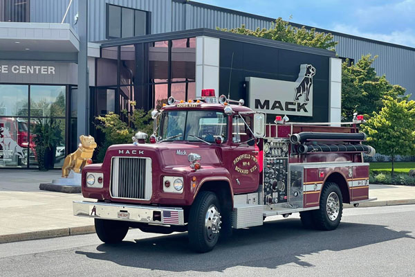 Truck infront of the museum