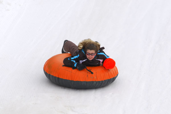 child snow tubing