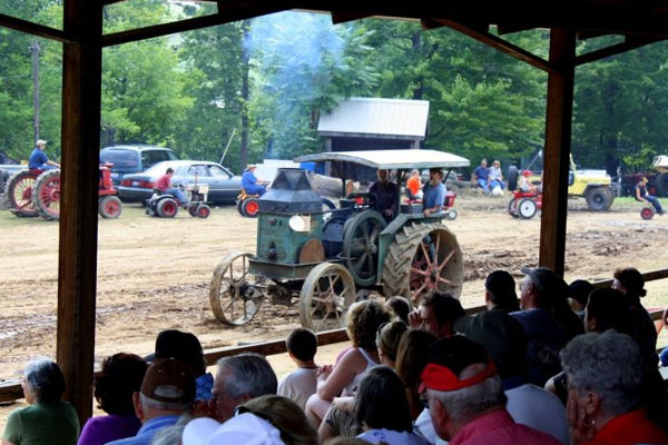 steam engine tractor running 
