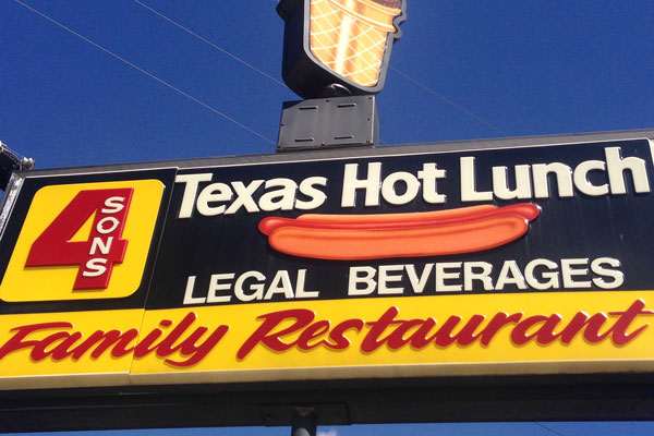 Texas Hot lunch signage board
