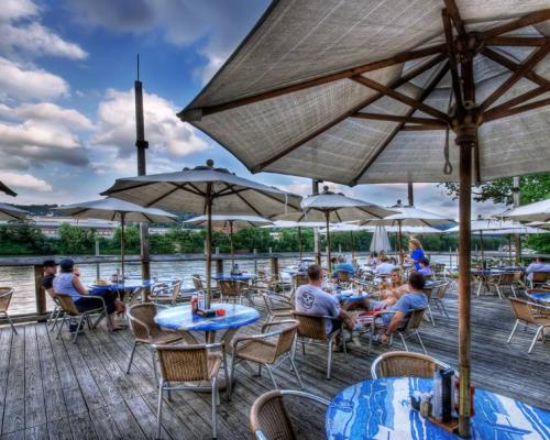 Redfin Blues outdoor deck seating