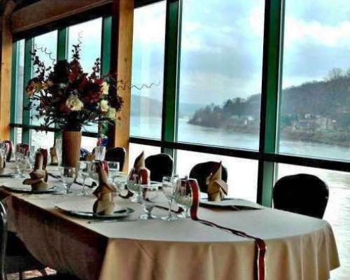 river view dining seating