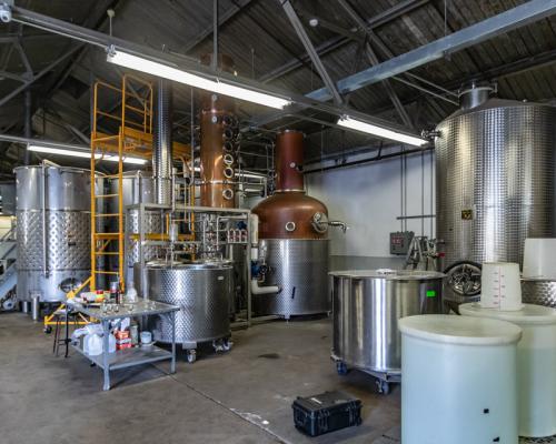 dads hat distillery machines