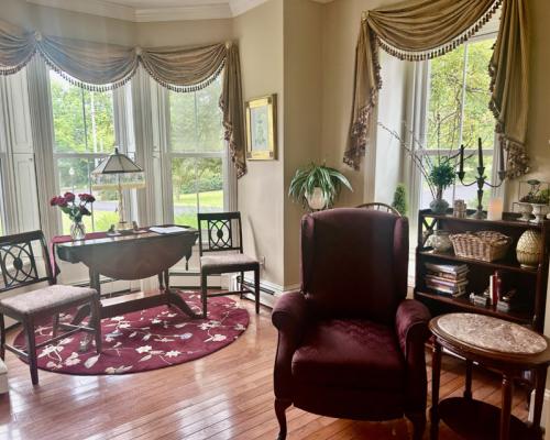 Fox and Hound Bed and Breakfast parlour