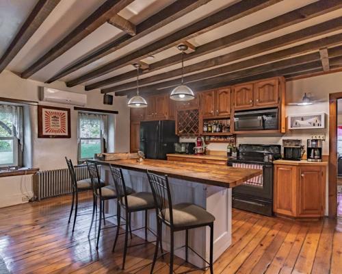 Galvanized American Inn Kitchen