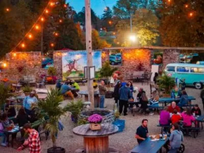 Beer Garden at Linvilla Orchards