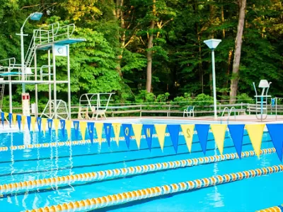 Swim Clubs Open at Linvilla Orchards 