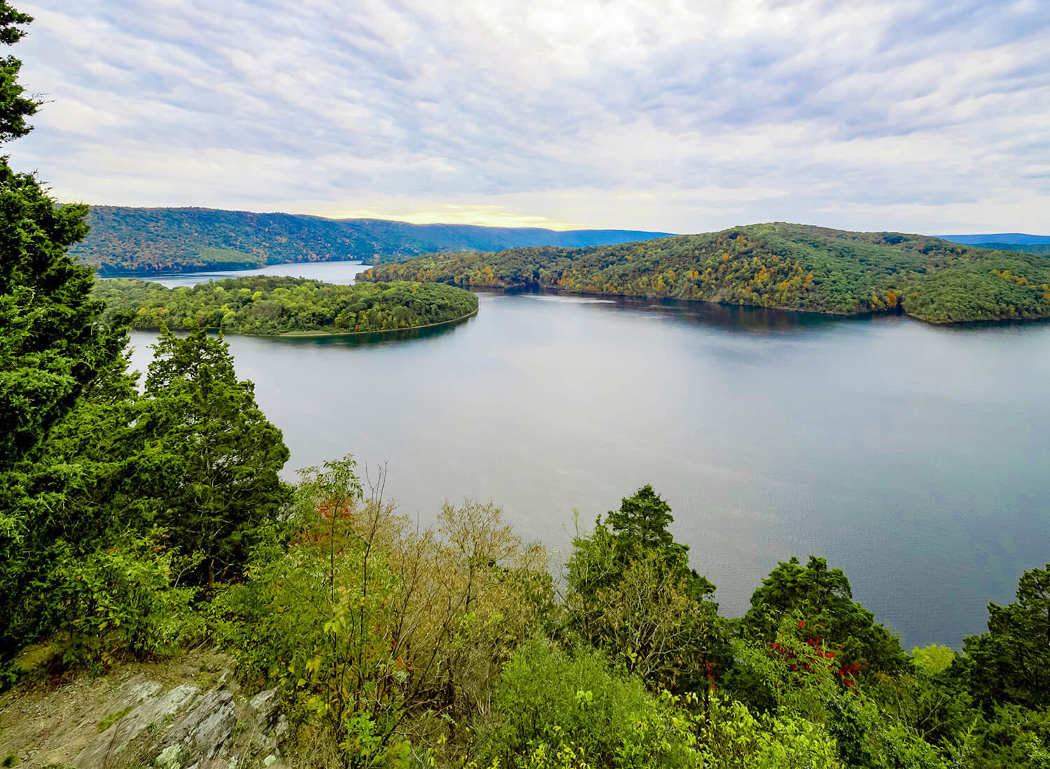 Scenic overlook with river flowing thru mountains
